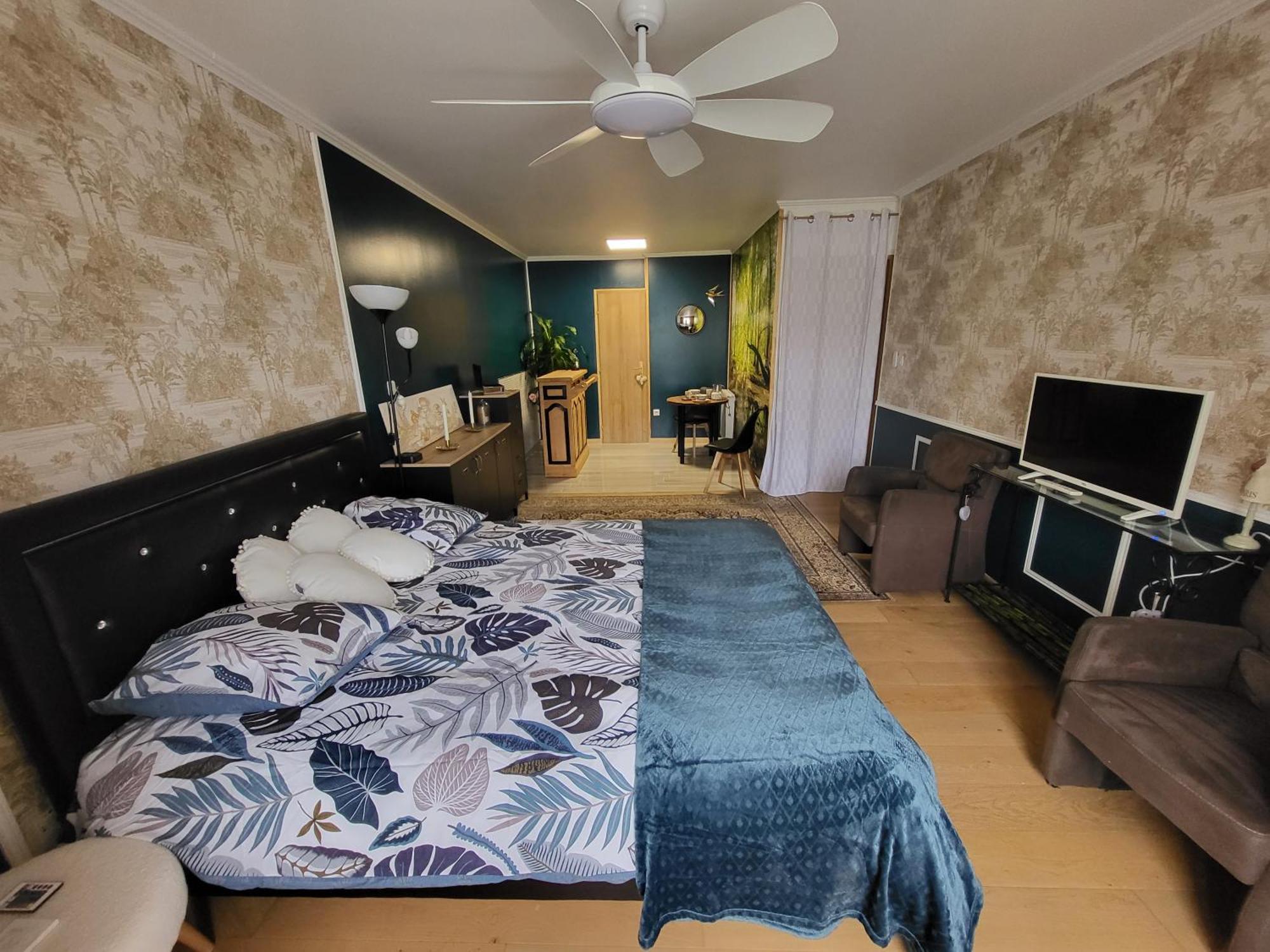 Choisy Le Jacuzzi Bed & Breakfast ภายนอก รูปภาพ